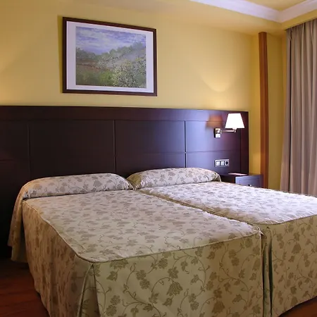 Ii Castillas Otel Ávila