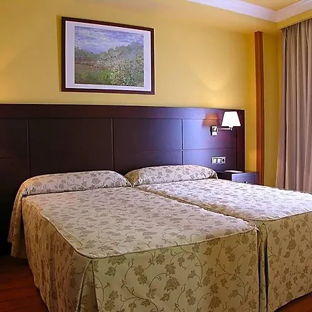 Ii Castillas Отель 4*