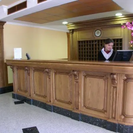 Ii Castillas Hotel 4*