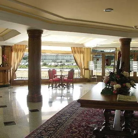 Ii Castillas Отель 4*