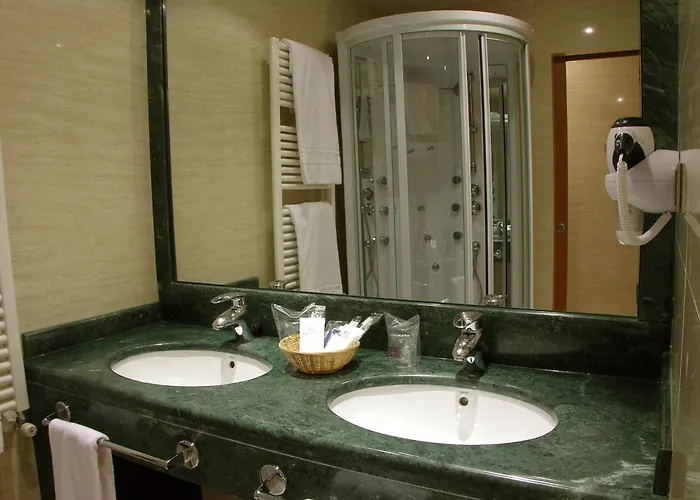 阿维拉城堡二号酒店 酒店 Ávila