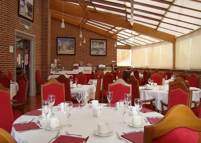 阿维拉城堡二号酒店 4*